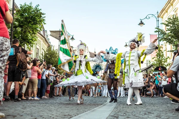 Notting Hill Karnavalının Lezzetleri