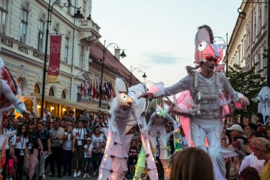 Almanya'dan Bukalemunlar dans ekibi
