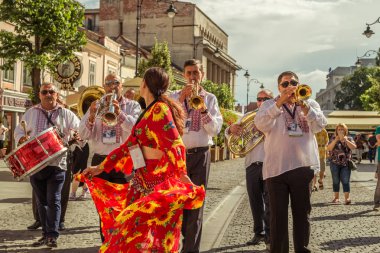 Cozme ti gelen Pirinç Band