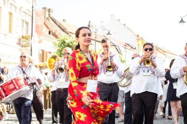 Cozme ti gelen Pirinç Band