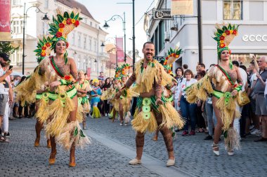 Karşılaştırmalar Los Cariocas