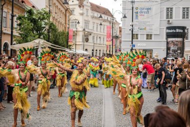 Karşılaştırmalar Los Cariocas