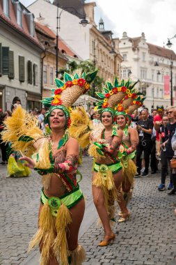 Karşılaştırmalar Los Cariocas