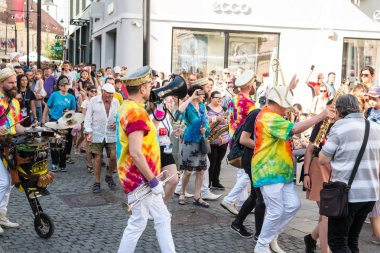 Bay Wilson'ın İkinci Gömlekleri