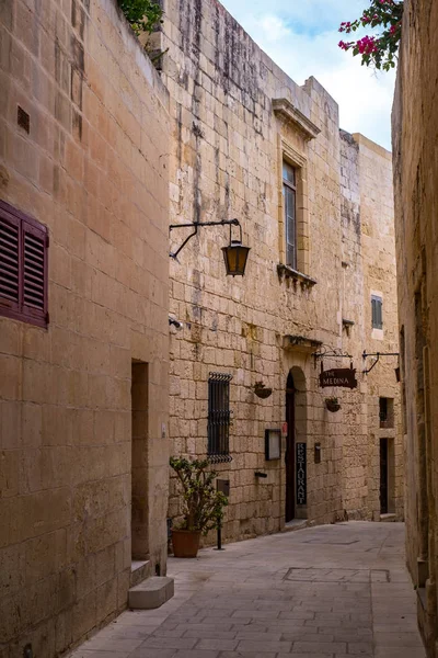 Mdina 'dan sokak sahnesi, Malta-sessiz şehir