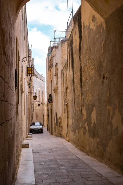 Escena callejera de Mdina, Malta - La ciudad silenciosa —  Fotos de Stock