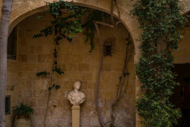 Mdina 'dan sokak sahnesi, Malta-sessiz şehir