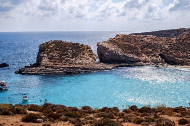 Comino adasında Blue lagoon'da tatiller, Malta