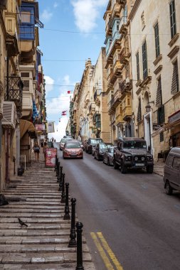 historica geleneksel balkon ve eski binalar ile sokak