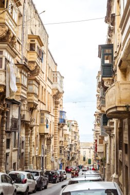 historica geleneksel balkon ve eski binalar ile sokak