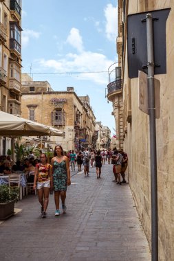 historica geleneksel balkon ve eski binalar ile sokak