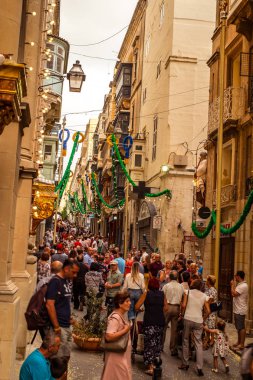 historica geleneksel balkon ve eski binalar ile sokak