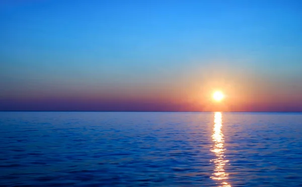 New sunrise over the mediterranean sea — Stock Photo, Image