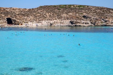 Blue Lagoon'da turistler kalabalık