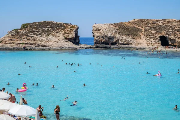 Toeristen menigte bij Blue Lagoon — Stockfoto