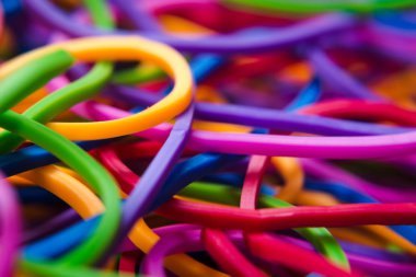 Renkli arkaplan gökkuşağı rengi lastik bantlar