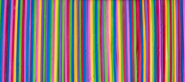 Яркие красочные резиновые ленты — стоковое фото