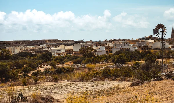Une journée chaude sur l'île de Gozo — Photo