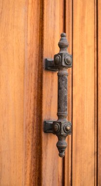 Eski Malta kapısında kapı tokmağı