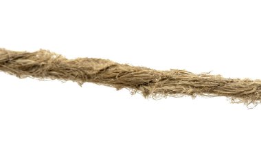 Beyaz arkaplanda eski kenevir ipi