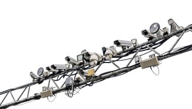 Trafik İhlali Gözetim Kameraları ve Parlamalar