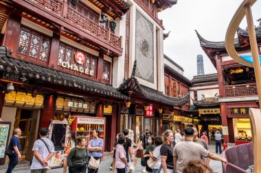 Shanghai, China May 13, 2025 Yuyuan Garden (also known as Yu Garden) in Shanghai is one of Chinas most iconic tourist destinationsdrawing domestic and international visitors throughout the year
