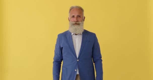 Businessman showing ok hand sign — Stock Video