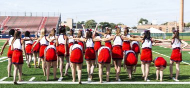 Lise kickline takım uygulama