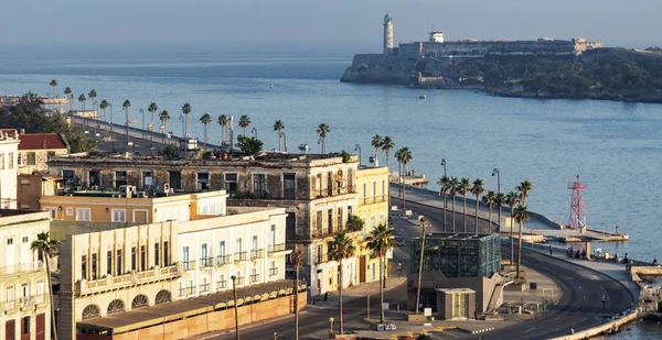 Blick auf die alte Havanna Kuba von oben auf dem Kreuzfahrtschiff — Stockfoto