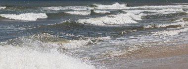 Okyanus çok sert yüzmek için