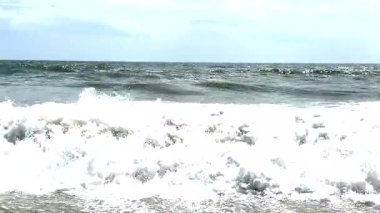  Erin Kasırgası ile birlikte Long Island açıklarında Atlantik Okyanusu 'nun dalgalarını kapatın..