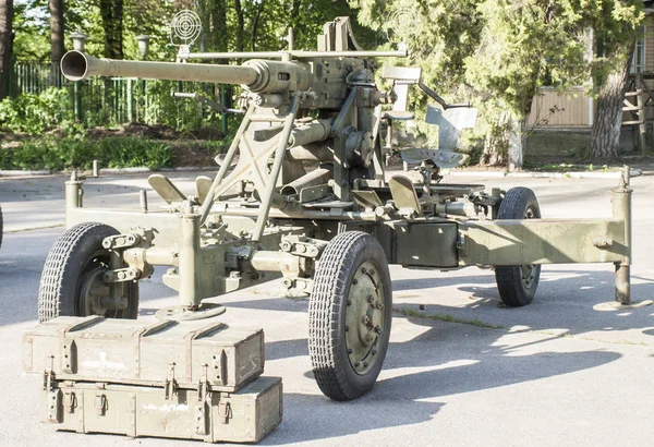 Ukraine, 29 avril 2018, vieux matériel militaire au rythme de Hitler Loup-garou — Photo