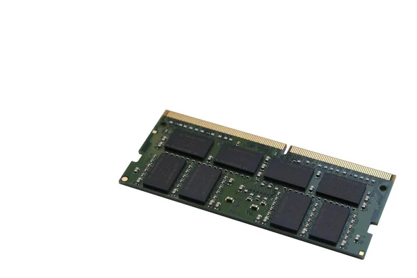 İstanbul, Türkiye - 6 Ekim 2020: Beyaz arkaplanda izole edilmiş defterler için Kingston Teknoloji 16gb 2666 mhz Ddr 4 Ram 'ın arka görüntüsü.
