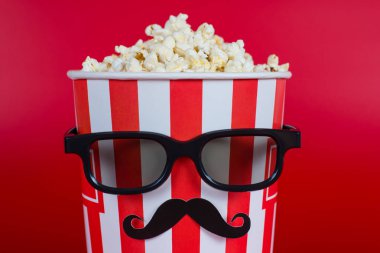 Tasarım satış mağazası indirim konsepti. El kırpılmış closeup fotoğraf