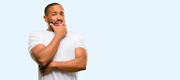 African American Man Met Baard Bang Schok Uitdrukken Van Paniek — Stockfoto