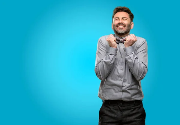 Homem Meia Idade Com Barba Gravata Borboleta Confiante Feliz Com — Fotografia de Stock