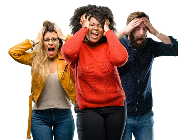 Groupe Trois Jeunes Hommes Femmes Stressants Les Mains Sur Tête — Photo