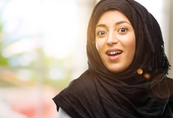 Young Arab Woman Wearing Hijab Happy Surprised Cheering Expressing Wow — Stock Photo, Image