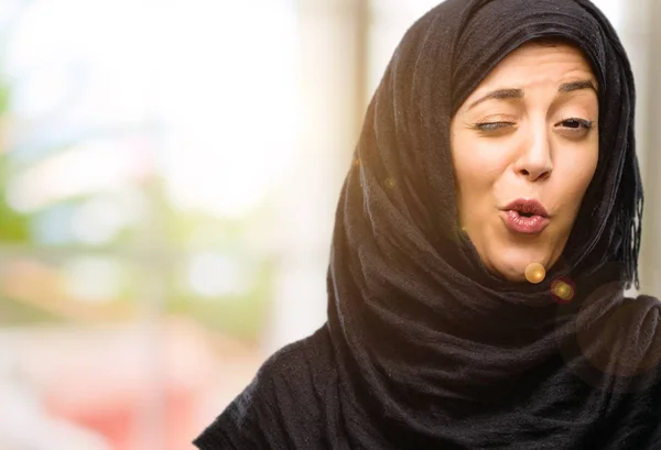 Young Arab Woman Wearing Hijab Happy Surprised Cheering Expressing Wow — Stock Photo, Image