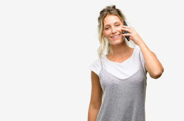 Joven Hermosa Mujer Feliz Hablando Con Teléfono Móvil Smartphone —  Fotos de Stock