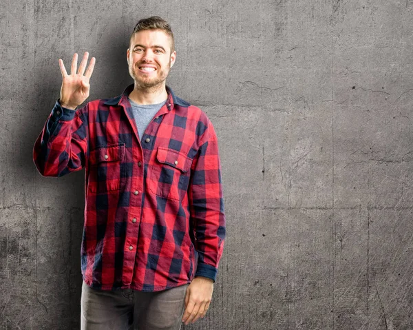 Joven Hombre Guapo Levantando Dedo Número Cuatro — Foto de Stock