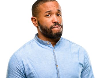 Sakal şüphe ifade, Afro-Amerikan adamla şaşırtmak ve kavramı, gelecek beyaz arka plan üzerinde izole belirsiz merak ediyorum