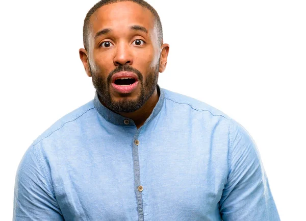 African American Man Met Baard Bang Schok Uitdrukken Van Paniek — Stockfoto