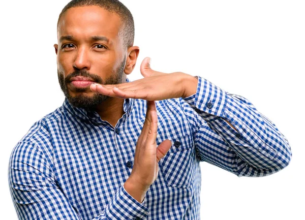 Uomo Afroamericano Con Barba Serio Fare Gesto Time Out Con — Foto Stock