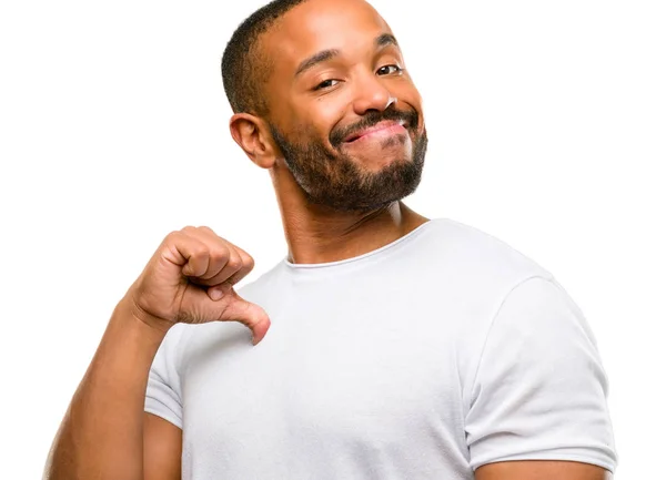 Hombre Afroamericano Con Barba Orgullosa Excitada Arrogante Señalando Con Cara —  Fotos de Stock