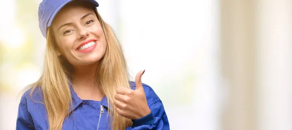 Young Plumber Woman Smiling Broadly Showing Thumbs Gesture Camera Expression — Stock Photo, Image