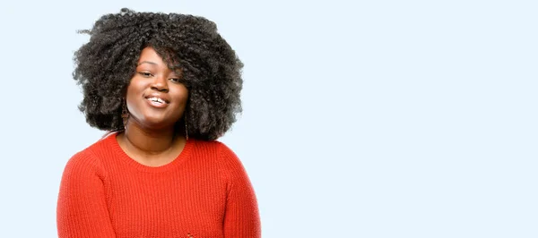 Hermosa Mujer Africana Segura Feliz Con Una Gran Sonrisa Natural —  Fotos de Stock