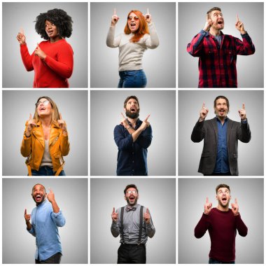 Yukarı dönük karma insanlar, kadınlar ve erkekler mutlu ve tezahürat ifade wow jest grup