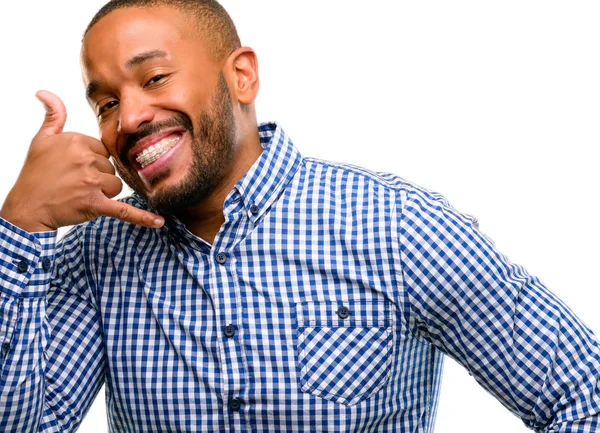 Africano Americano Homem Com Barba Feliz Animado Fazendo Mostrando Chamar — Fotografia de Stock