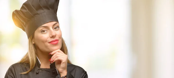 Young Cook Woman Thinking Looking Expressing Doubt Wonder — Stock Photo, Image